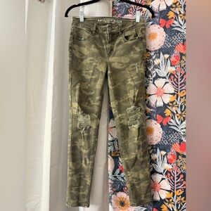 American Eagle Outfitters Camo Super Stretch Pants